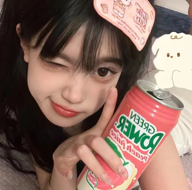 少女嬉春
